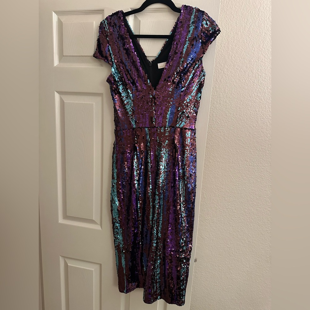 Dress the Population Purple Sequin Midi Dress - Picture 3 of 3